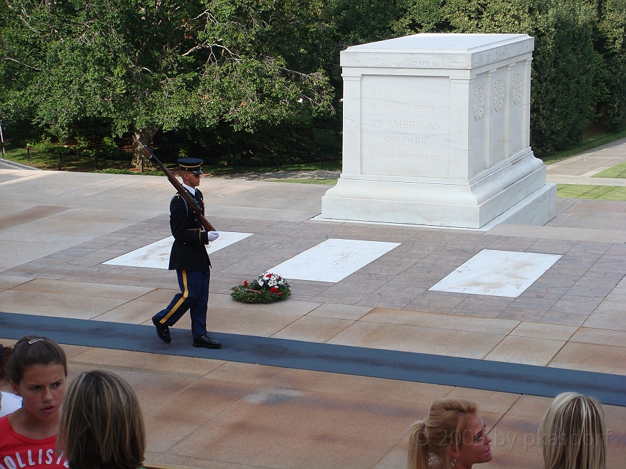 Washington DC [2009 July 02] 055.JPG - Scenes from Arlington National Cemetery.